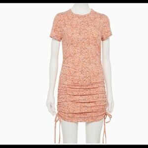 Juniors' Live To Be Spoiled Cinched Side Bodycon Dress
LARGE, Coral Floral SZ L